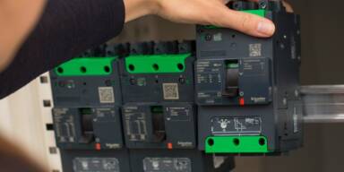 Low Voltage Switchgear and Systems